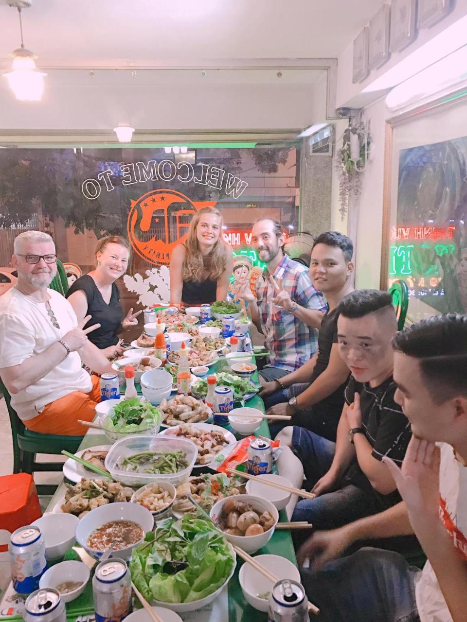 Thinh Vuong Hotel Хошимін Екстер'єр фото